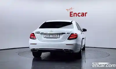 Mercedes-Benz E-Class 2017 1.9 Автомат в Москве № 229540, миниатюра 12