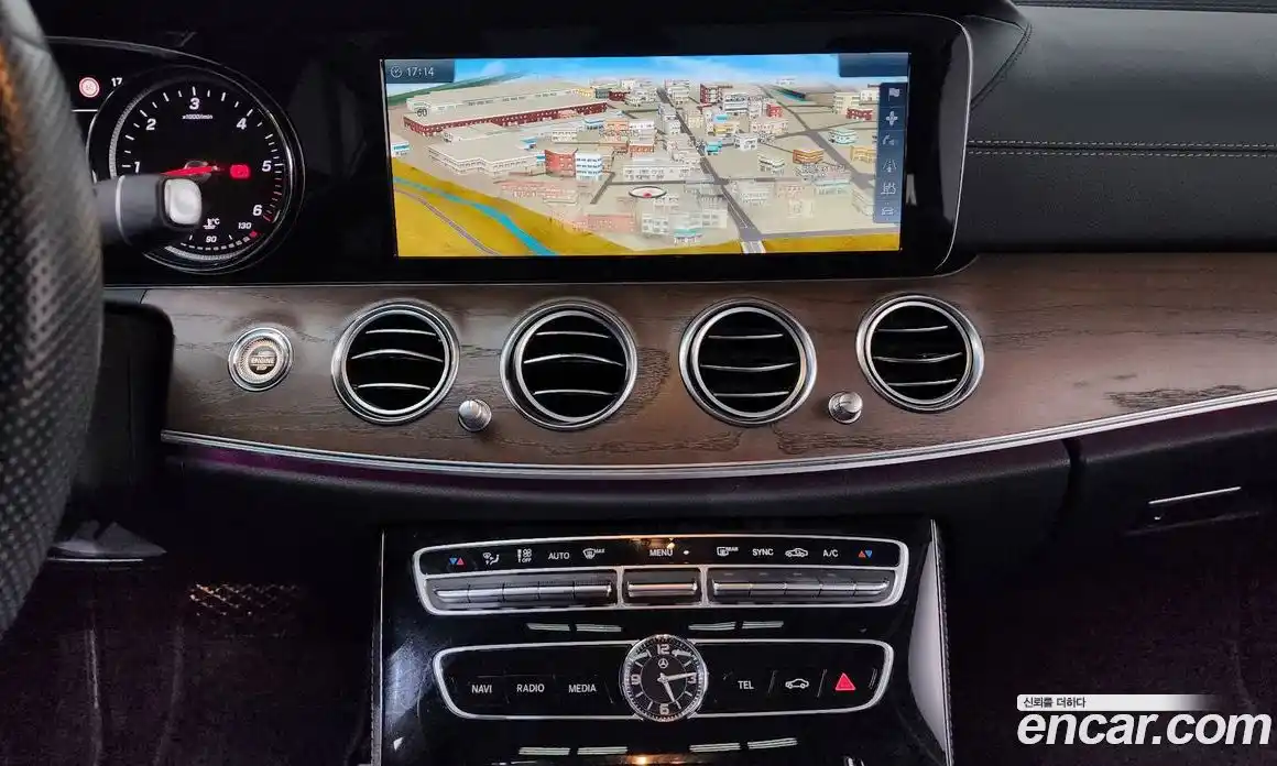 Mercedes-Benz E-Class 2017 1.9 Автомат в Москве № 229540, фото 20