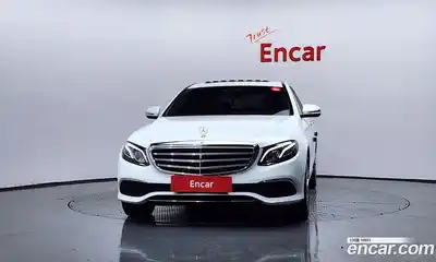 Mercedes-Benz E-Class 2017 1.9 Автомат в Москве № 229540, миниатюра 4