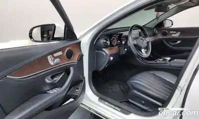 Mercedes-Benz E-Class 2017 1.9 Автомат в Москве № 229540, миниатюра 6