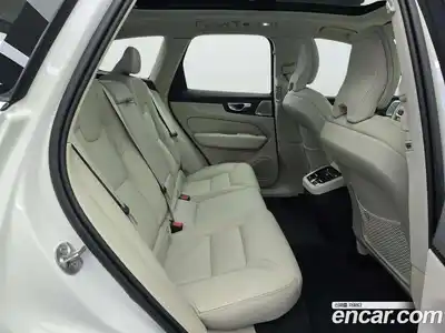 Volvo XC60 2026 2.0 Автомат в Москве № 230759, миниатюра 11