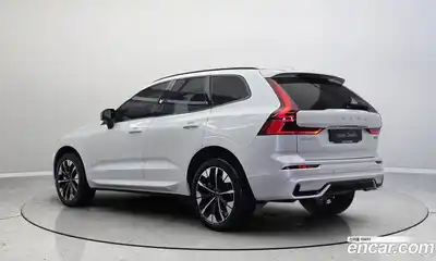 Volvo XC60 2026 2.0 Автомат в Москве № 230759, миниатюра 2