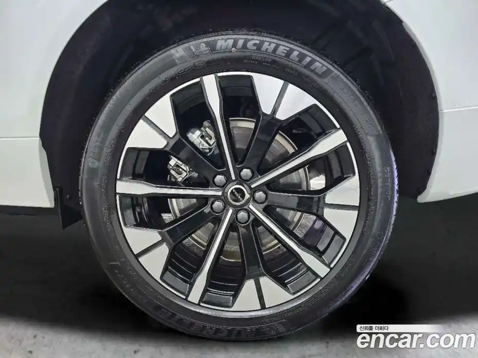 Volvo XC60 2026 2.0 Автомат в Москве № 230759, фото 5