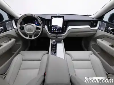 Volvo XC60 2026 2.0 Автомат в Москве № 230765, миниатюра 7