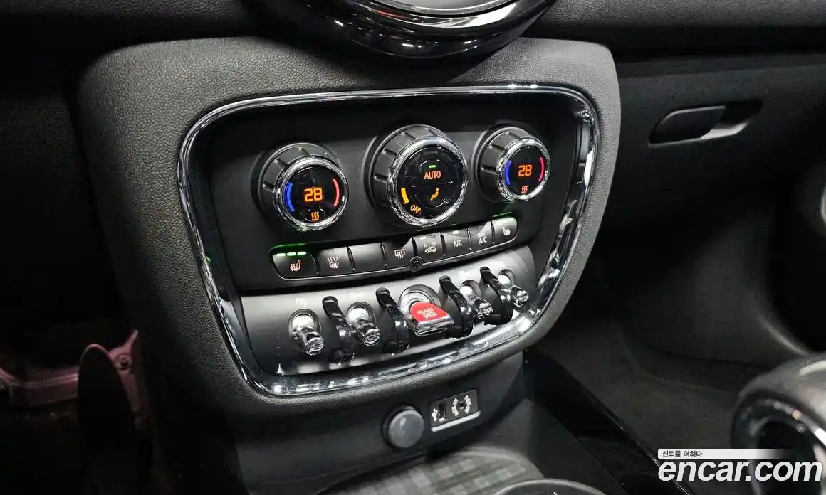 Mini Clubman 2018 1.5 Автомат в Москве № 231473, фото 20