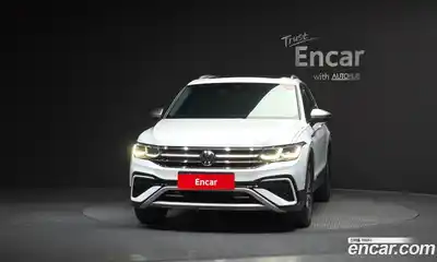 Volkswagen Tiguan 2022 2.0 Автомат в Москве № 232189, миниатюра 5