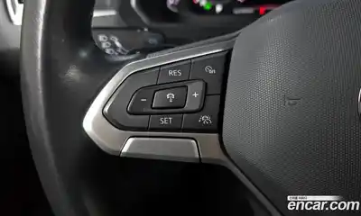 Volkswagen Tiguan 2022 2.0 Автомат в Москве № 232189, миниатюра 7