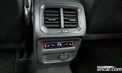 Volkswagen Tiguan 2022 2.0 Автомат в Москве № 232189, миниатюра 8