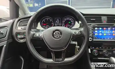Volkswagen Golf 2015 2.0 Автомат в Москве № 232241, миниатюра 4