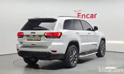 Jeep Cherokee 2016 3.0 Автомат в Москве № 232755, миниатюра 2