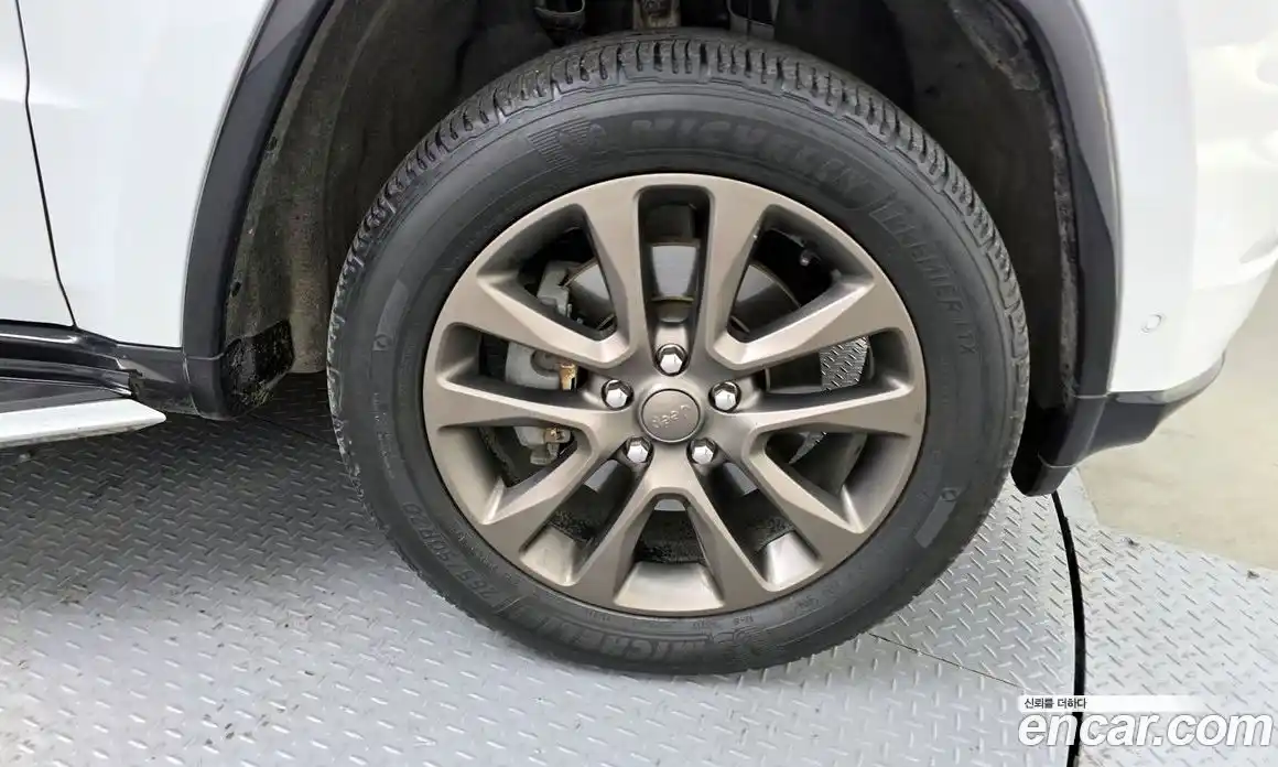 Jeep Cherokee 2016 3.0 Автомат в Москве № 232755, фото 5