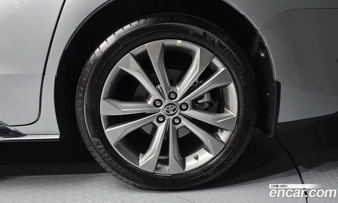 Toyota Sienna 2025 2.5 Автомат в Москве № 232836, фото 18