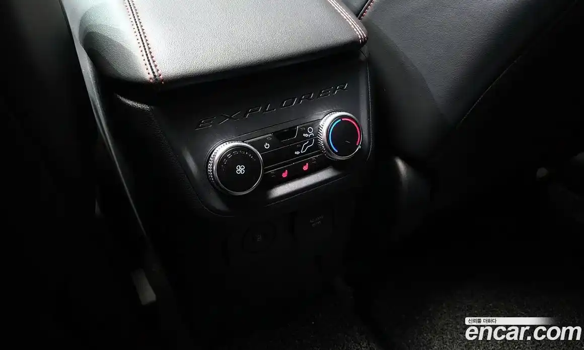 Ford Explorer 2025 2.3 Автомат в Москве № 233020, фото 16