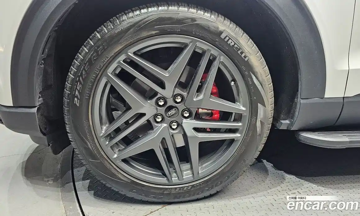 Ford Explorer 2025 2.3 Автомат в Москве № 233020, фото 4