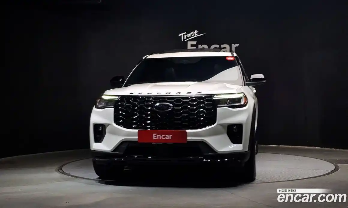 Ford Explorer 2025 2.3 Автомат в Москве № 233020, фото 7