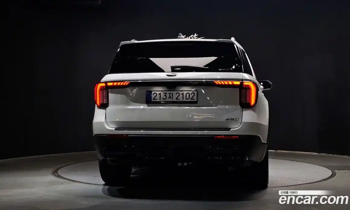 Ford Explorer 2025 2.3 Автомат в Москве № 233020, фото 10