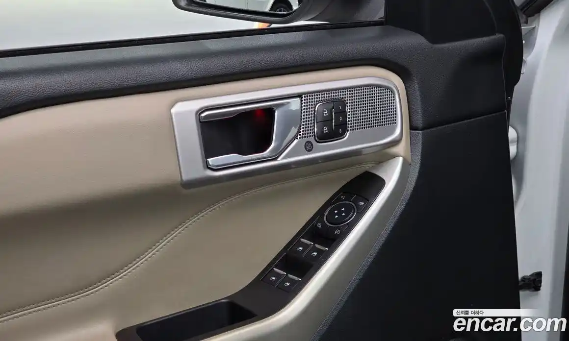 Ford Explorer 2021 2.3 Автомат в Москве № 233274, фото 17