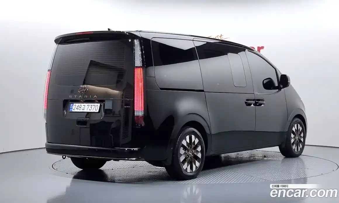 Hyundai Staria 2024 2.2 Автомат в Москве № 244739, фото 9