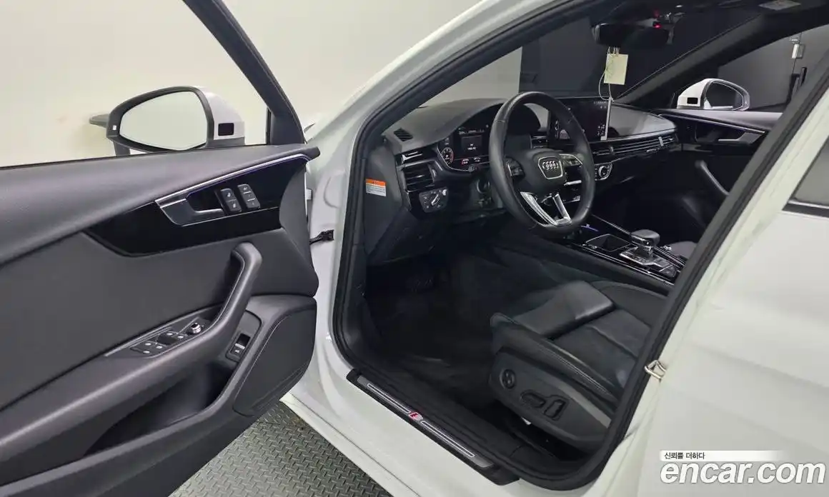 Audi A4 2021 2.0 Автомат в Москве № 245630, фото 15