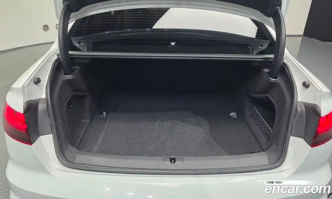 Audi A4 2021 2.0 Автомат в Москве № 245630, фото 16