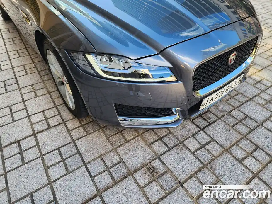 Jaguar XF 2019 2.0 Автомат в Москве № 248300, фото 1