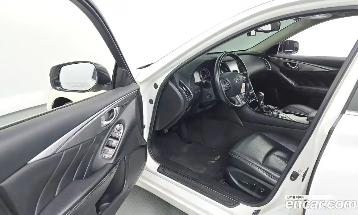 Infiniti Q50 2014 2.1 Автомат в Москве № 249720, фото 15