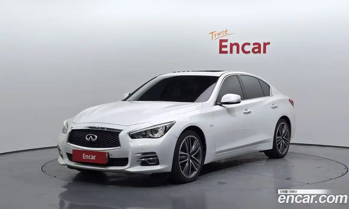 Infiniti Q50 2014 2.1 Автомат в Москве № 249720, фото 17