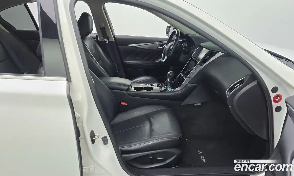 Infiniti Q50 2014 2.1 Автомат в Москве № 249720, фото 9