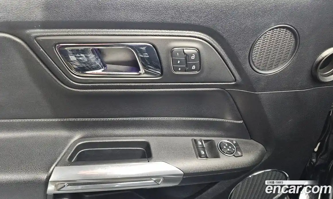 Ford Mustang 2016 2.3 Автомат в Москве № 255691, фото 18