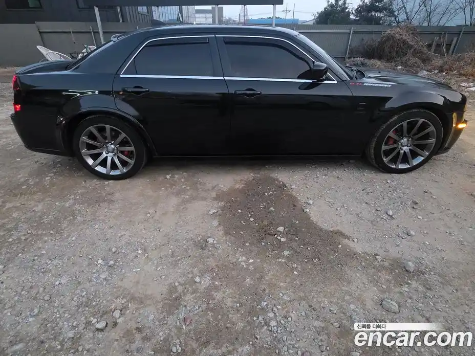 Chrysler 300C 2008 6.1 Автомат в Москве № 258170, фото 4