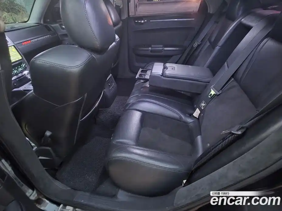 Chrysler 300C 2008 6.1 Автомат в Москве № 258170, фото 7