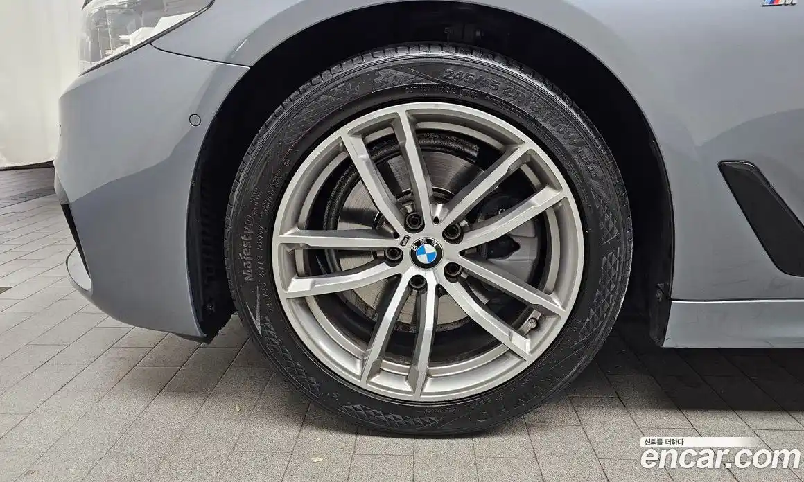 BMW 5-Series 2017 2.0 Автомат в Москве № 261551, фото 15