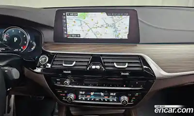 BMW 5-Series 2017 2.0 Автомат в Москве № 261551, миниатюра 9