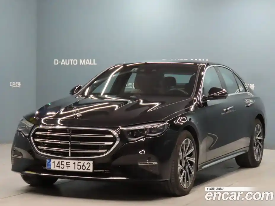 Mercedes-Benz E-Class 2025 2.0 Автомат в Москве № 262015, фото 1
