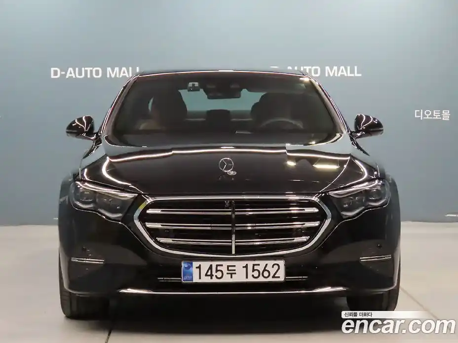 Mercedes-Benz E-Class 2025 2.0 Автомат в Москве № 262015, фото 2