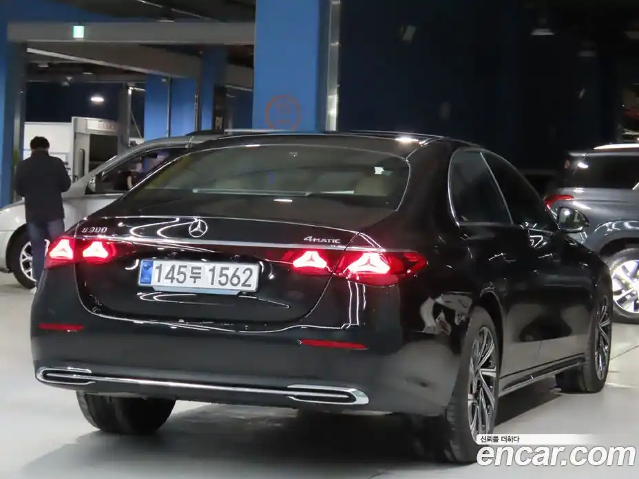 Mercedes-Benz E-Class 2025 2.0 Автомат в Москве № 262015, фото 4