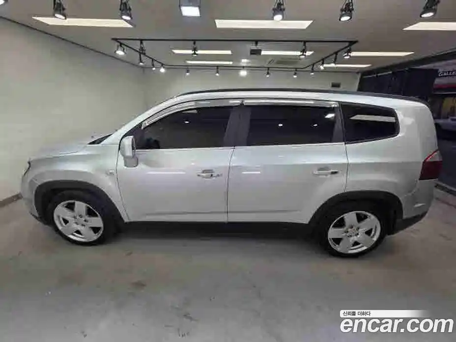 Chevrolet Orlando 2012 2.0 Автомат в Москве № 26265, фото 5