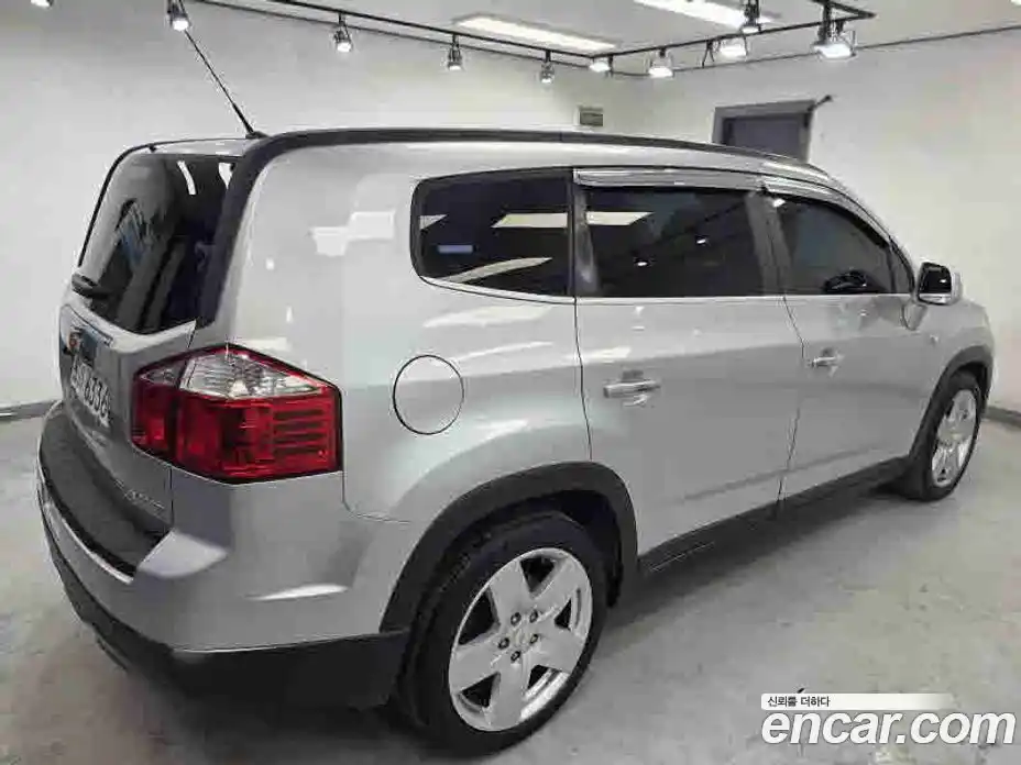 Chevrolet Orlando 2012 2.0 Автомат в Москве № 26265, фото 6