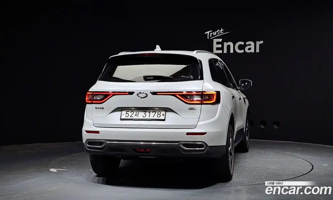 Renault QM6 2017 2.0 Автомат в Москве № 275353, фото 14