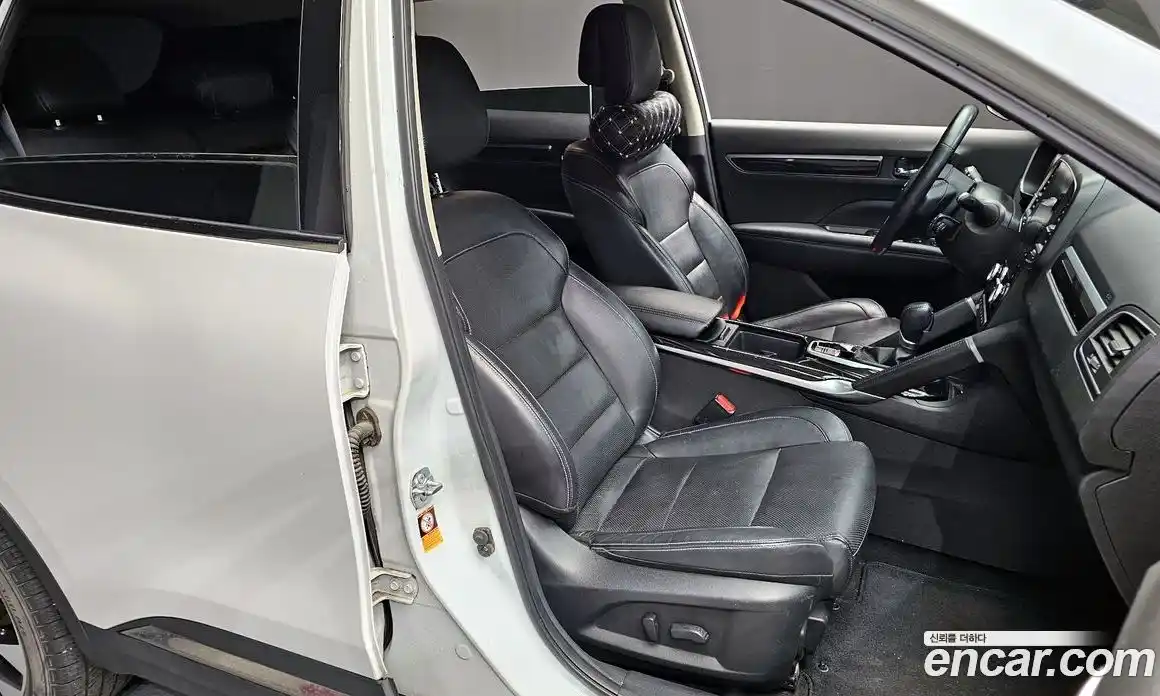 Renault QM6 2017 2.0 Автомат в Москве № 275353, фото 16