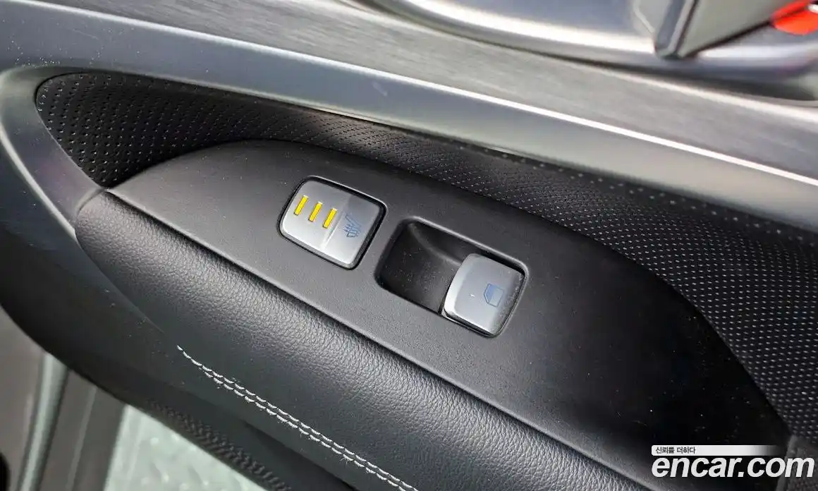 Genesis G70 2018 2.0 Автомат в Москве № 27895, фото 16