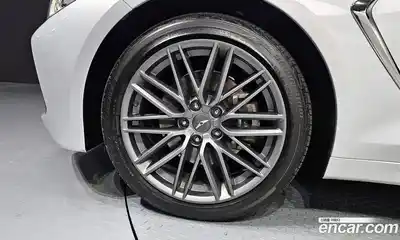 Genesis G70 2018 2.0 Автомат в Москве № 27895, миниатюра 2