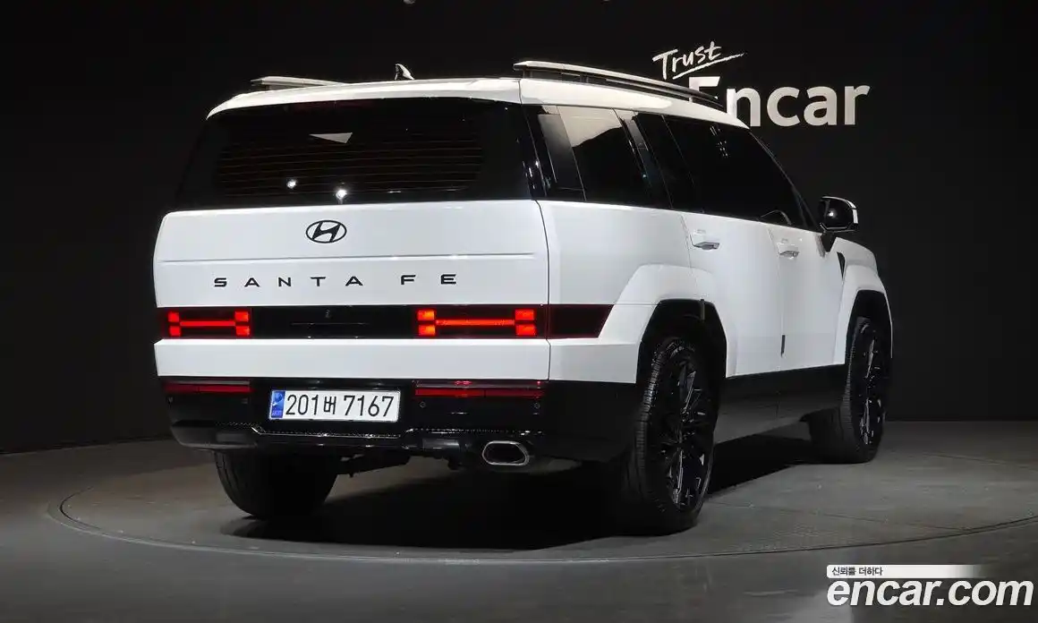 Hyundai Santa Fe 2024 2.5 Автомат в Москве № 280859, фото 13