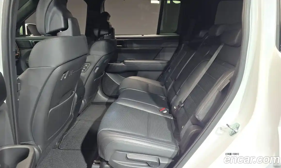 Hyundai Santa Fe 2024 2.5 Автомат в Москве № 280859, фото 15