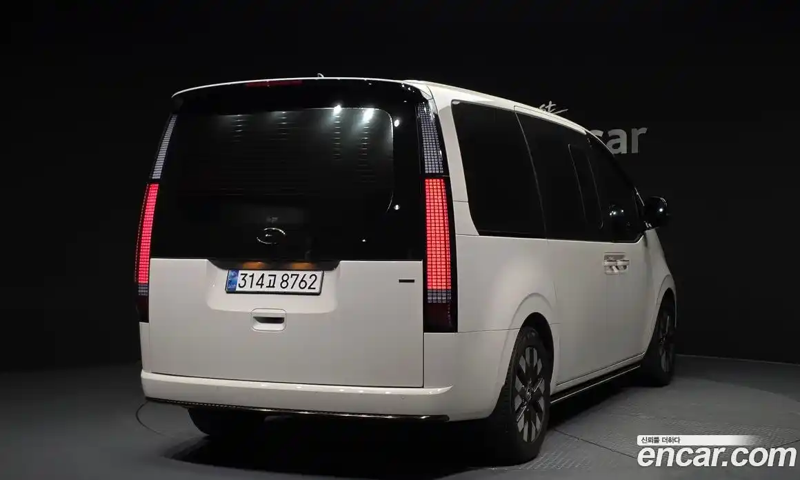 Hyundai Staria 2022 2.2 Автомат в Москве № 283640, фото 12