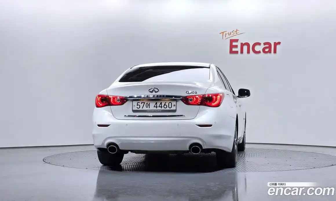 Infiniti Q50 2016 3.5 Автомат в Москве № 284576, фото 17