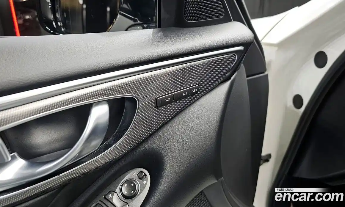 Infiniti Q50 2016 3.5 Автомат в Москве № 284576, фото 9