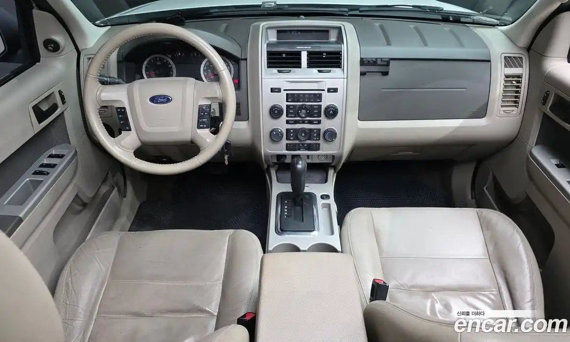 Ford Escape 2012 2.5 Автомат в Москве № 303717, фото 12