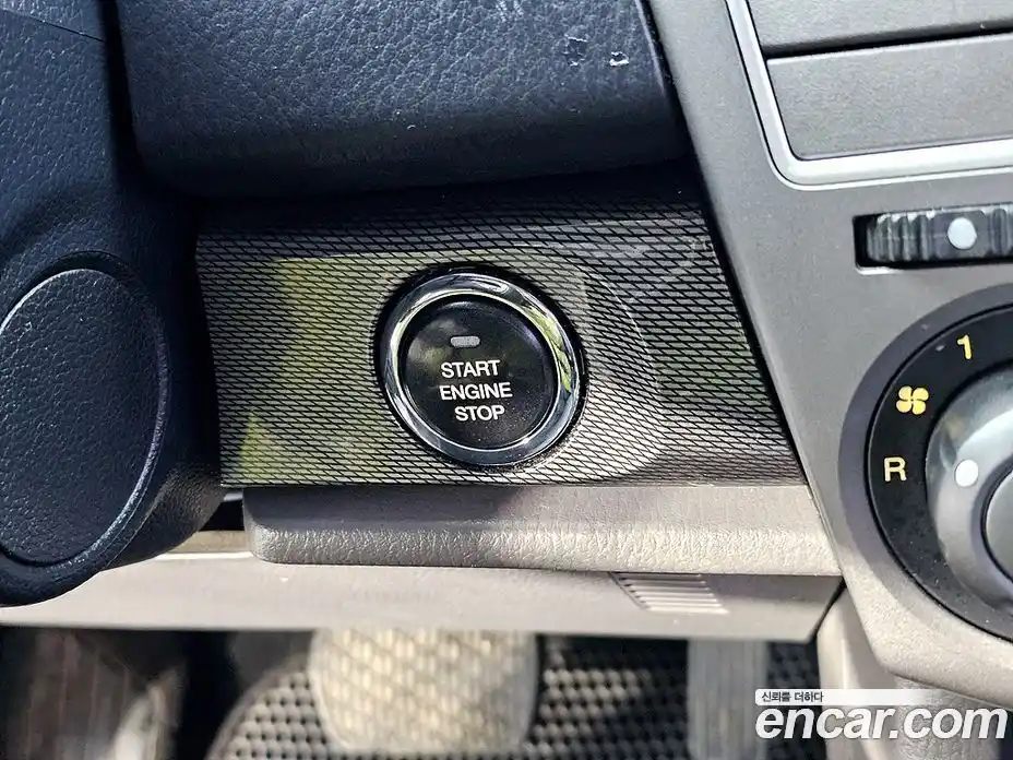 SsangYong Korando 2015 2.0 Автомат в Москве № 310648, фото 15