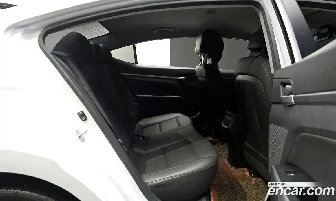 Hyundai Avante 2020 1.6 Автомат в Москве № 319149, фото 19